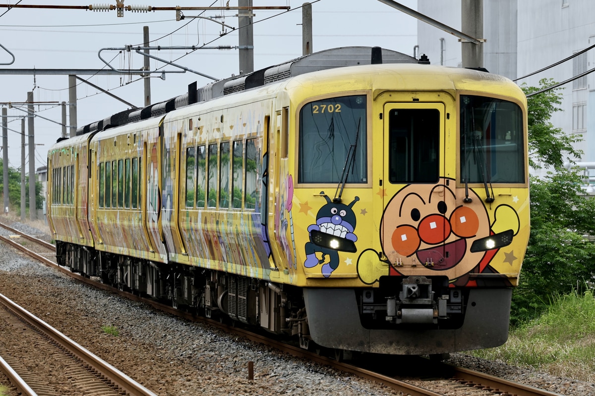 JR四国 高知運転所 2700系 2702