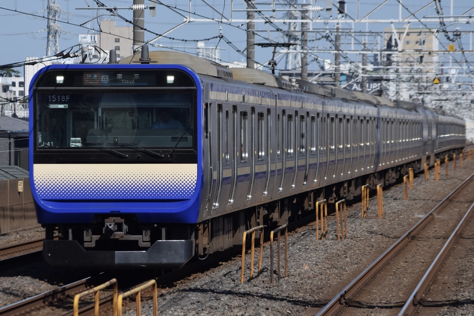 JR東E235系クラJ-41編成<br class="br-sp" />(J-41編成)(クラJ-41)の写真