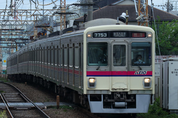 by快速田町行き
