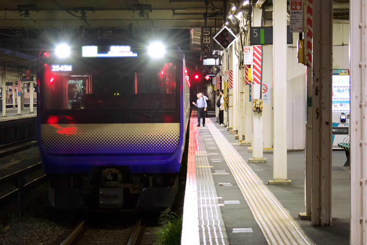 JR東日本 鎌倉車両センター本所 E235系 クラJ-11編成