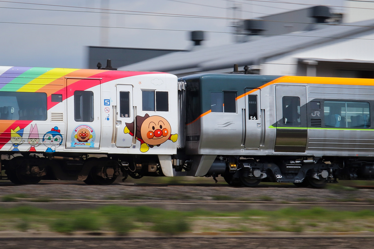 JR四国 松山運転所 8000系 S6+L3