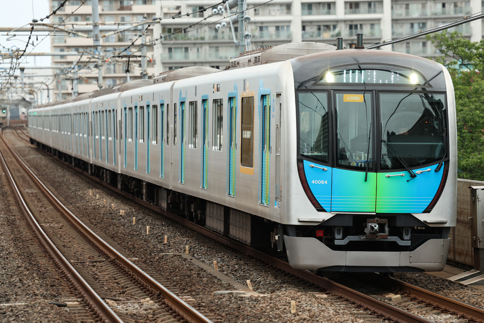 西武40000系40164F<br class="br-sp" />(40164編成)の写真