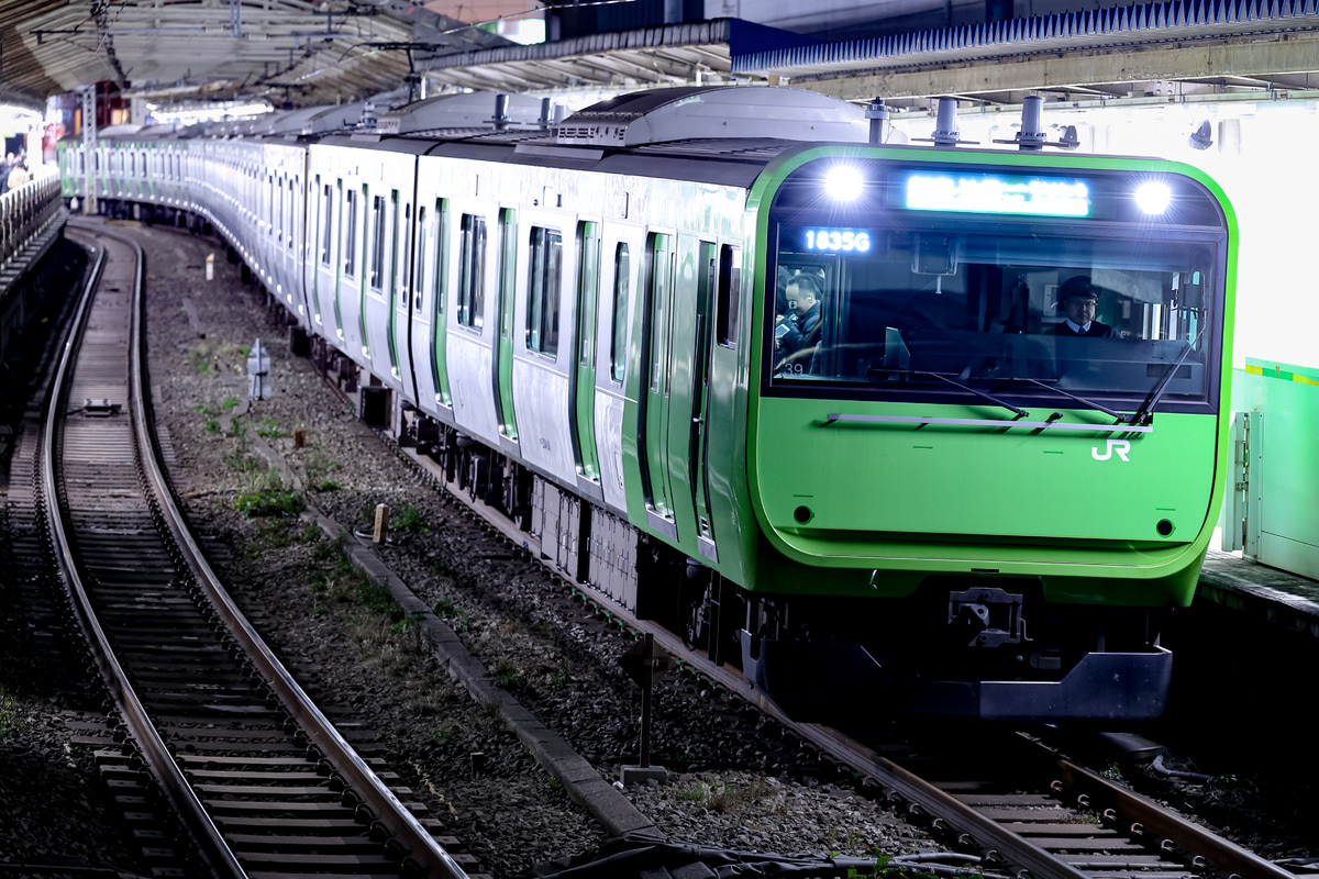 JR東日本  E235系 トウ39編成
