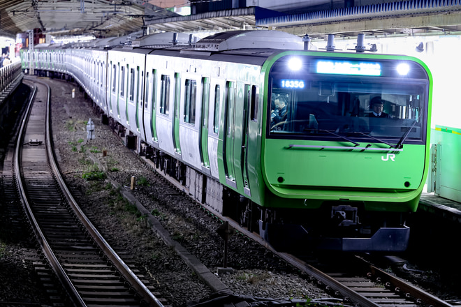 by等速直線運動