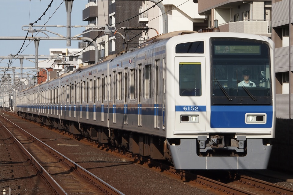西武6000系6152F<br class="br-sp" />(6152編成)の写真