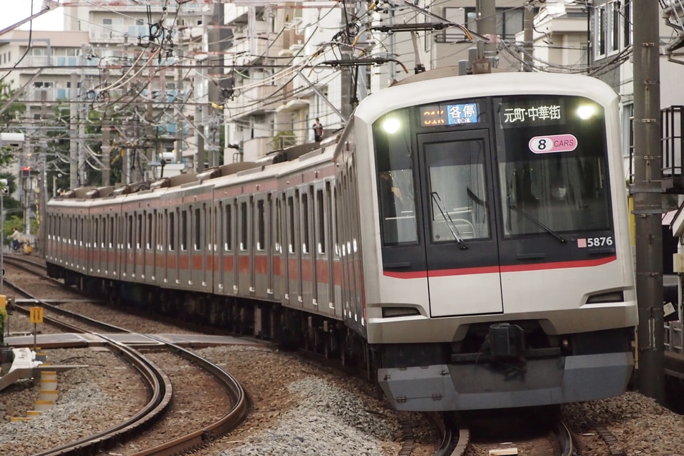東急5050系5176F<br class="br-sp" />(5176編成)の写真