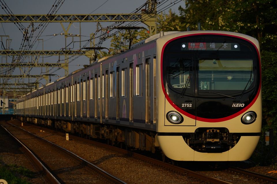 京王2000系2702F<br class="br-sp" />(2702編成)の写真