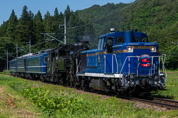 東武鉄道 下今市機関区 DE10 1109
