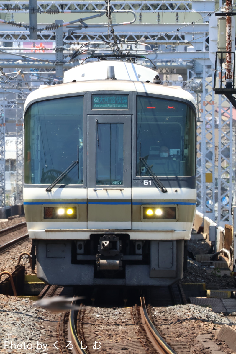 JR西日本  221系 NB806編成