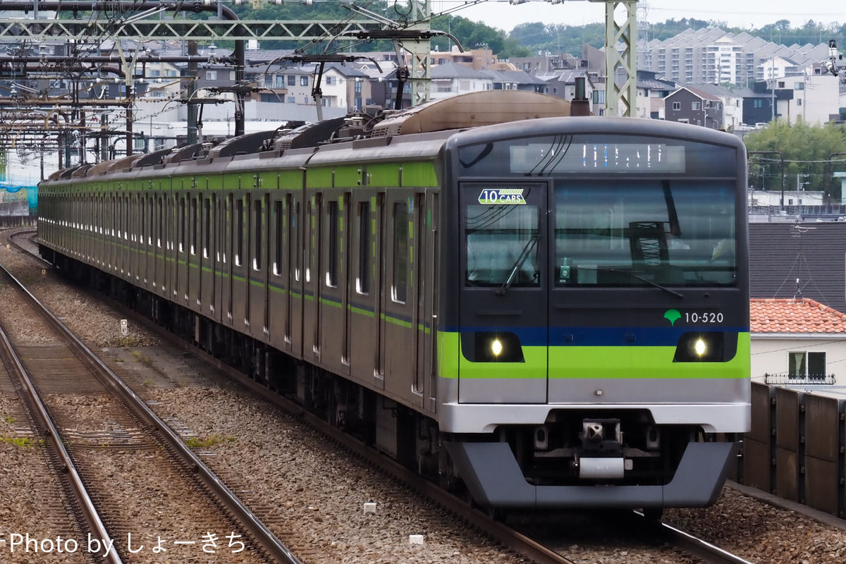 東京都交通局 大島車両検修場 10-300形 10-520F
