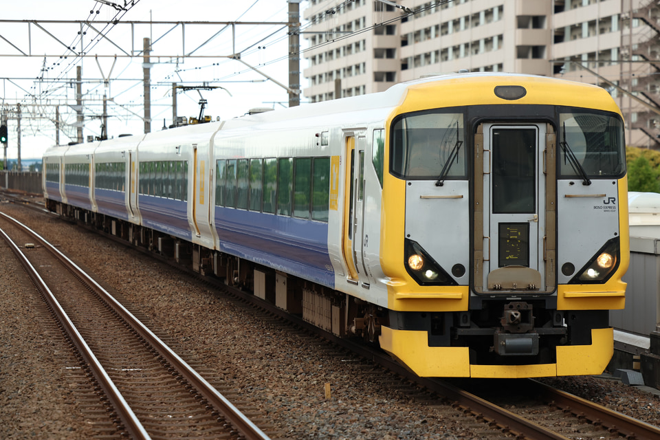JR東E257系マリNB-16編成<br class="br-sp" />(NB-16編成)(マリNB-16)の写真
