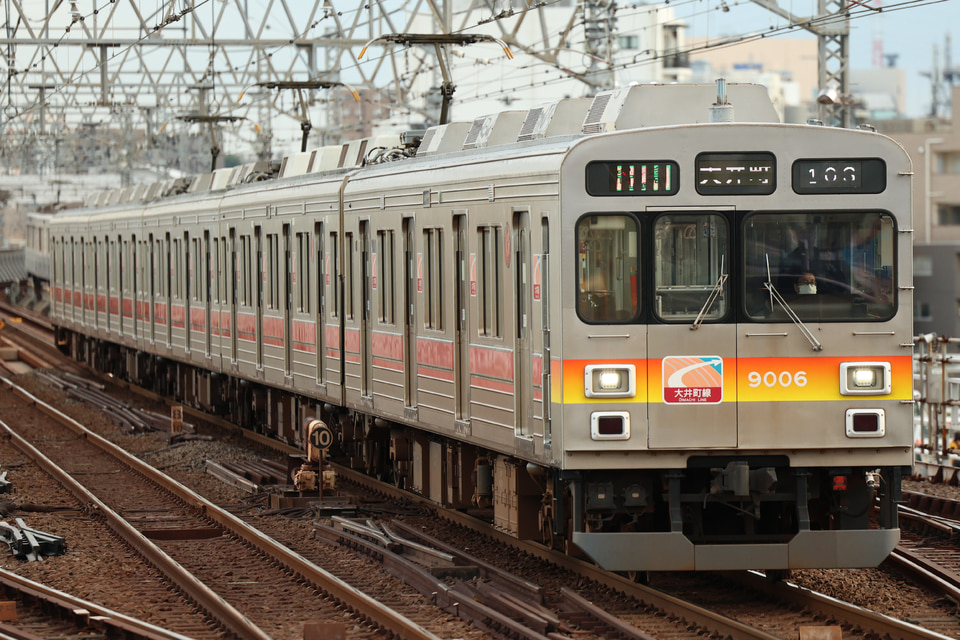 東急9000系9006F<br class="br-sp" />(9006編成)の写真