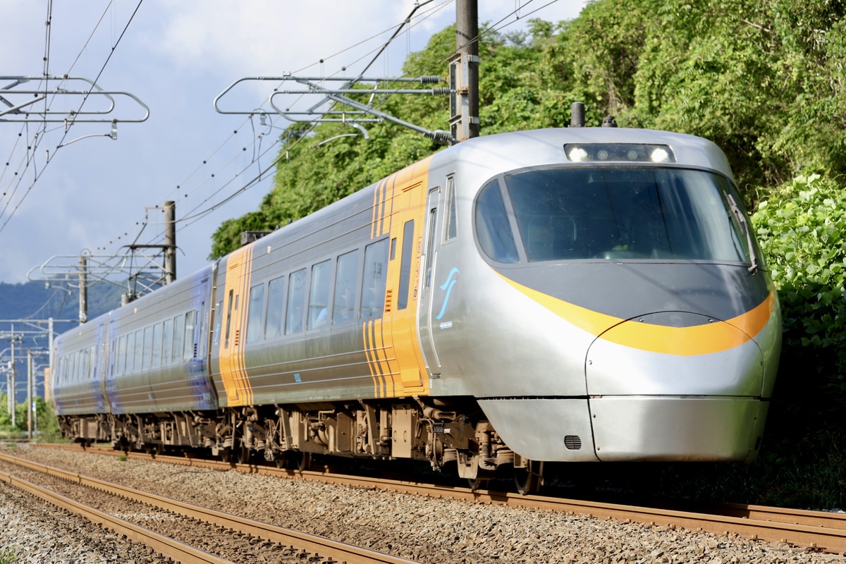 JR四国 松山運転所 8000系 S2編成