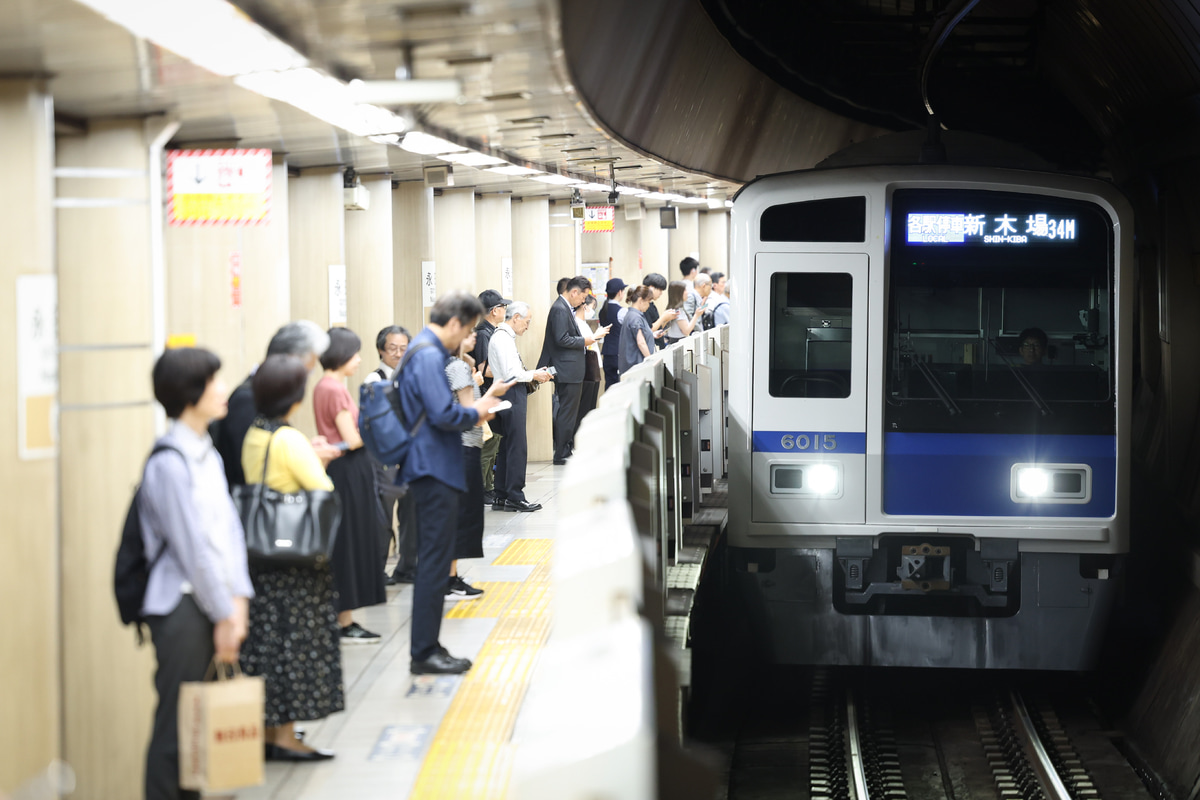 西武鉄道  6000系 6115F