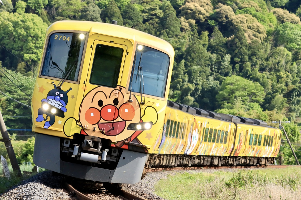 JR四国 高知運転所 2700系 2704