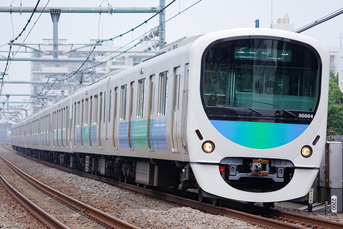 西武鉄道  30000系 30104F