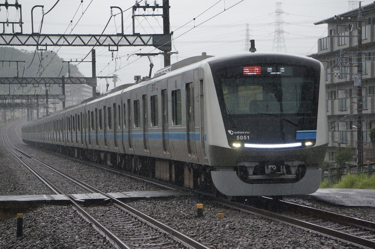 小田急電鉄  5000形 5051f