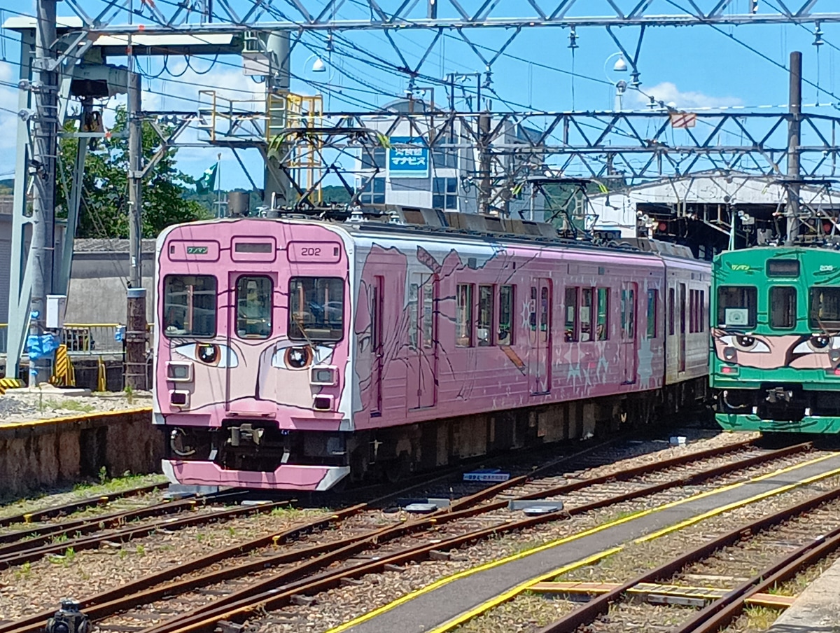 伊賀鉄道 上野市車庫 200系 SE52