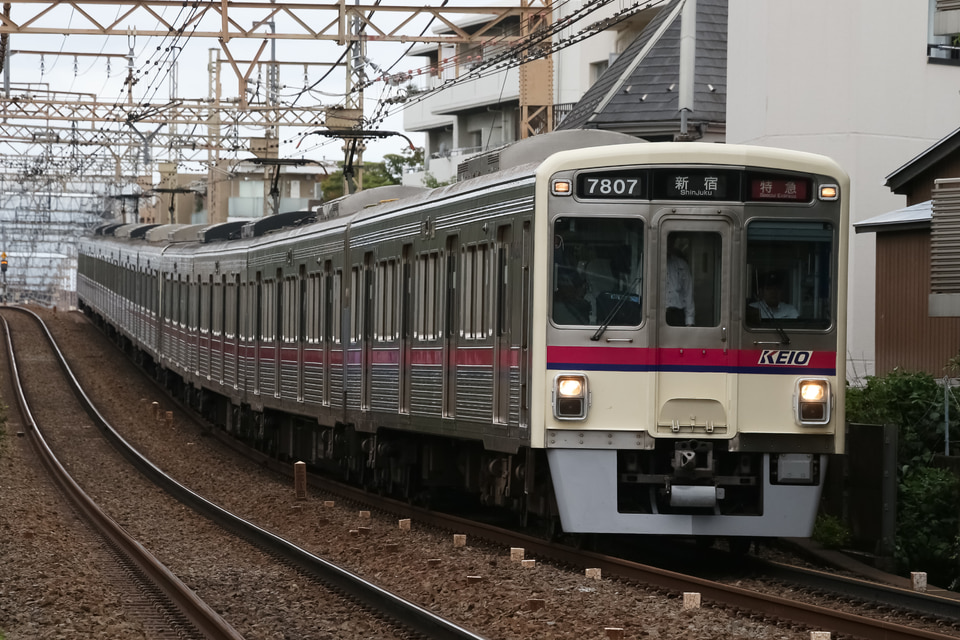 京王7000系7807F<br class="br-sp" />(7807編成)の写真