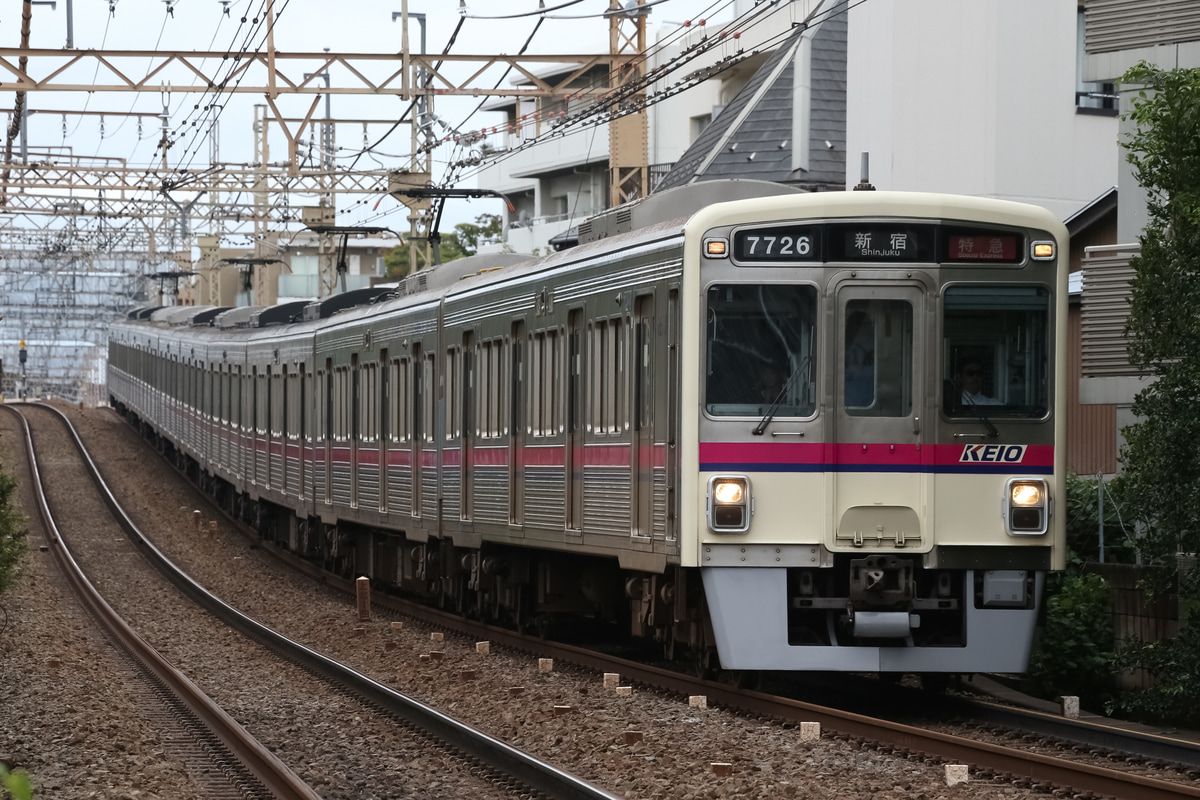 京王電鉄 若葉台検車区 7000系 7726f