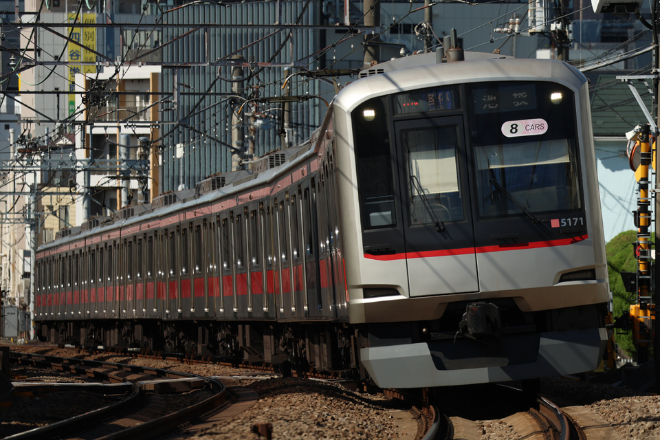 東急5050系5157F<br class="br-sp" />(5157編成)の写真