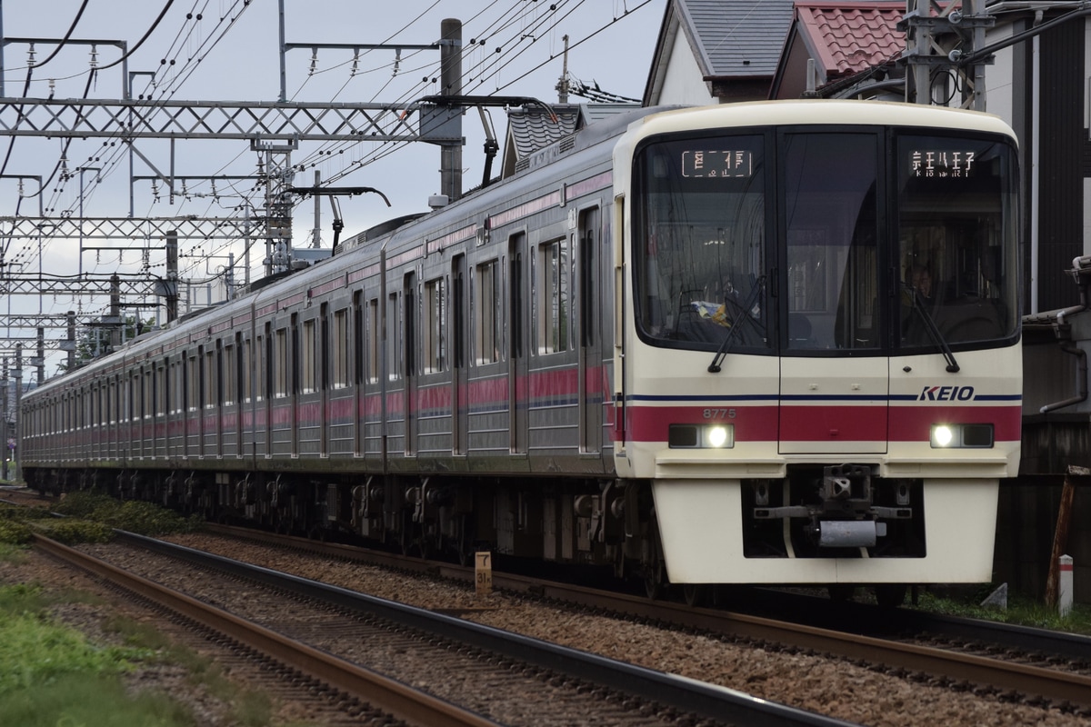 京王電鉄 若葉台検車区 8000系 8725F