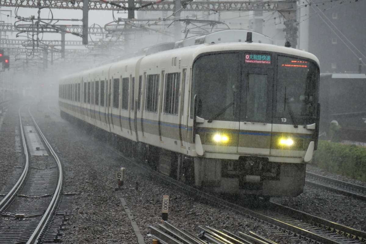 JR西日本 吹田総合車両所奈良支所 221系 NA402編成