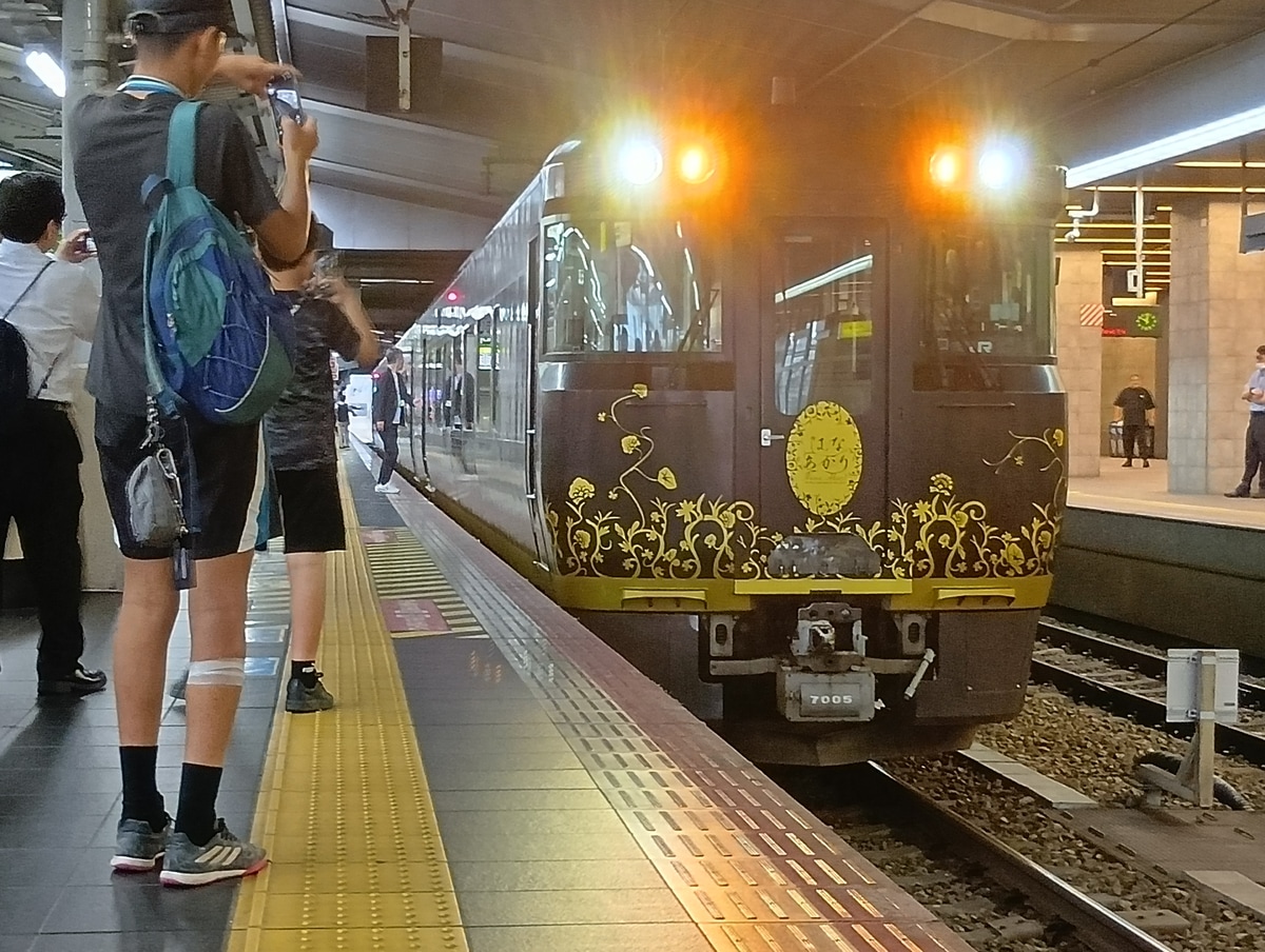 JR西日本 吹田総合車両所京都支所 キロ189系 H5
