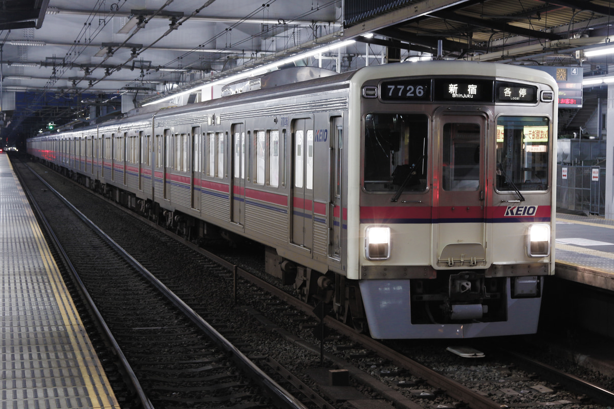 京王電鉄  7000系 7726F