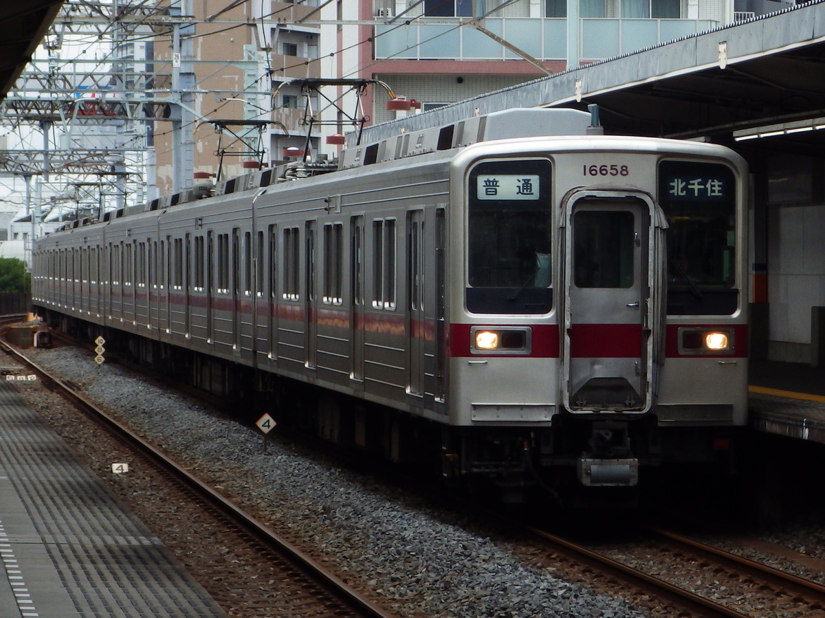 東武鉄道 南栗橋車両管区春日部支所 10000系10030型 11658F