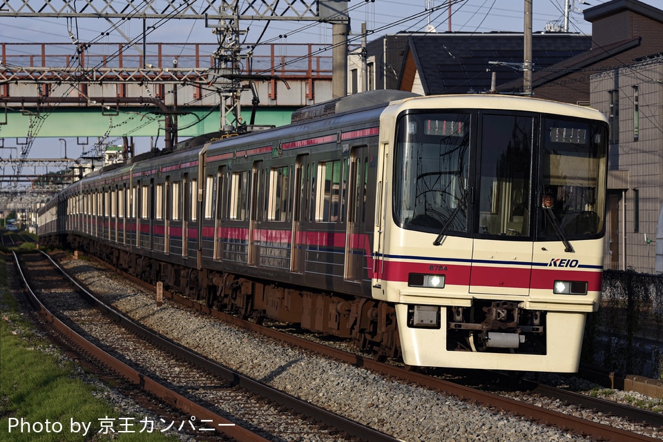 京王8000系8704F<br class="br-sp" />(8704編成)の写真