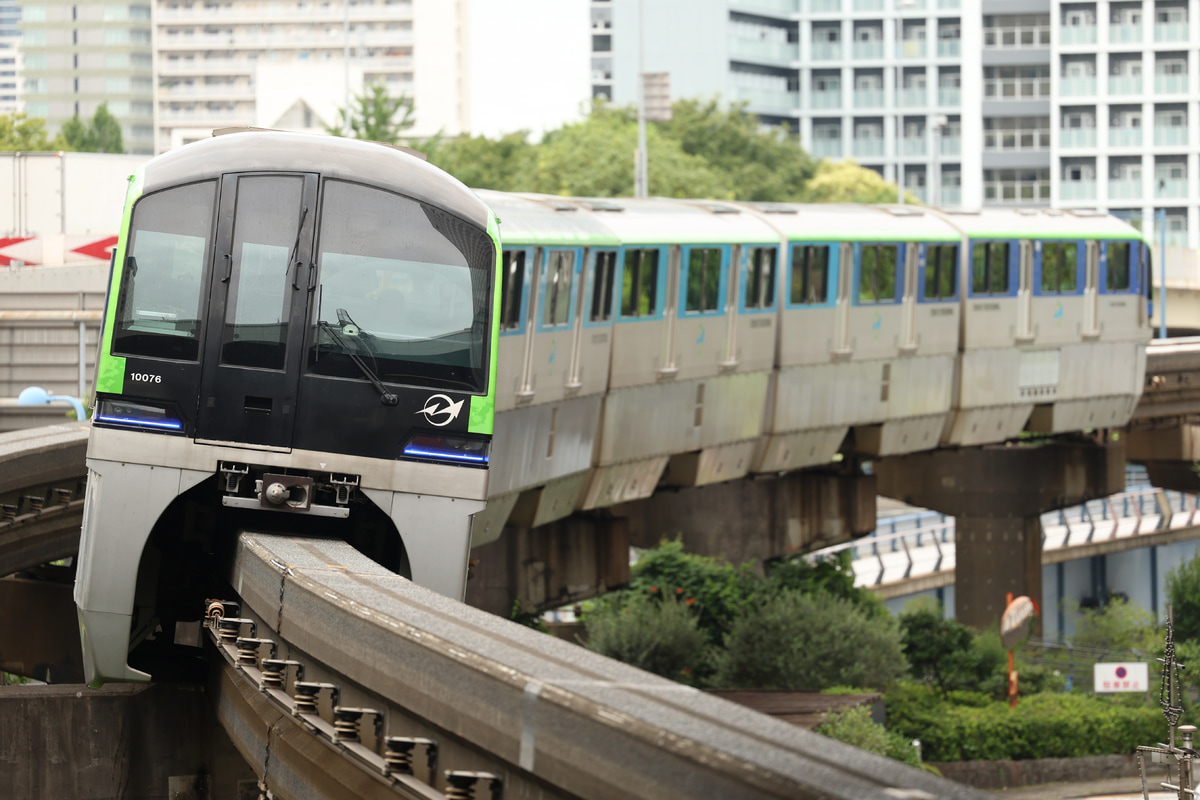 東京モノレール 昭和島車両区 10000形 10071F