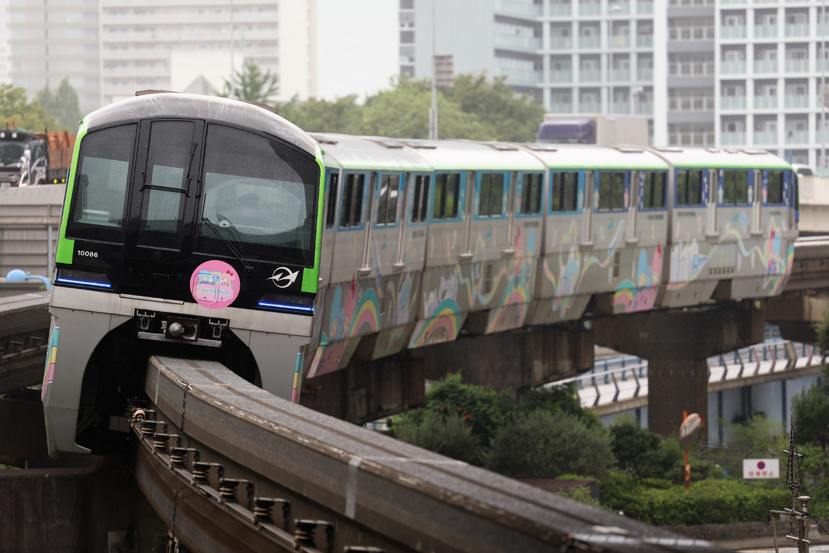 東京モノレール 昭和島車両区 10000形 10081F