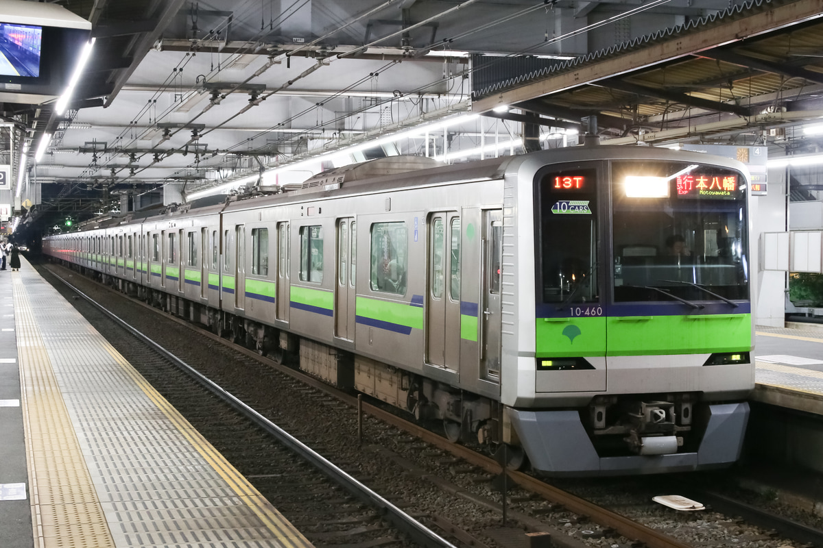 東京都交通局 大島車両検修場 10-300形 10-460f
