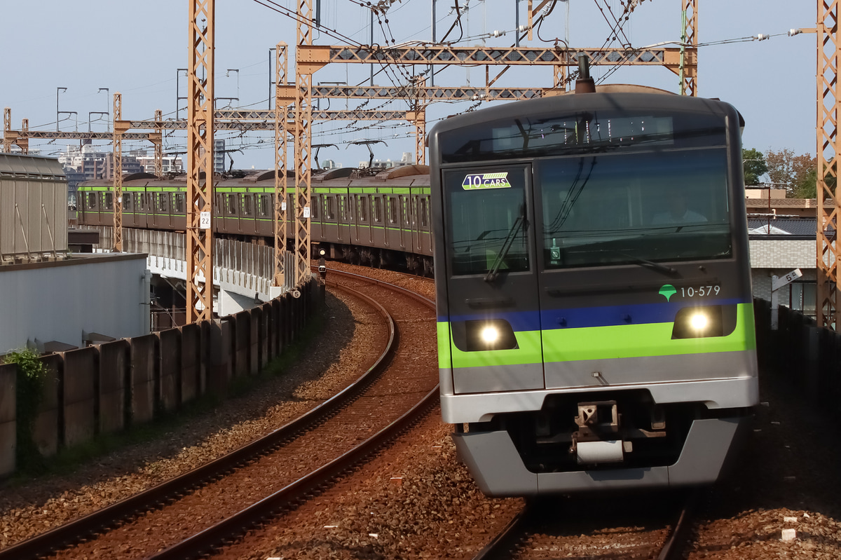 東京都交通局 大島車両検修場 10-300形 10-570f