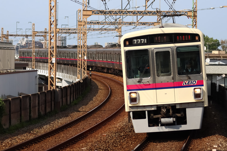 京王7000系7721F<br class="br-sp" />(7721編成)の写真