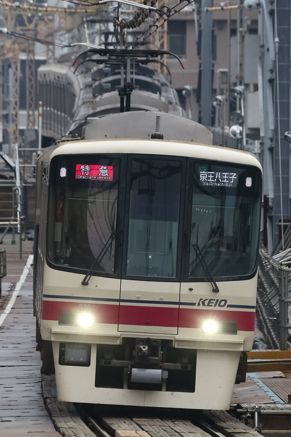京王電鉄 若葉台検車区 8000系 8702f