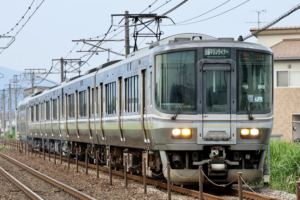 JR西223系P6編成<br class="br-sp" />(オカP6編成)の写真