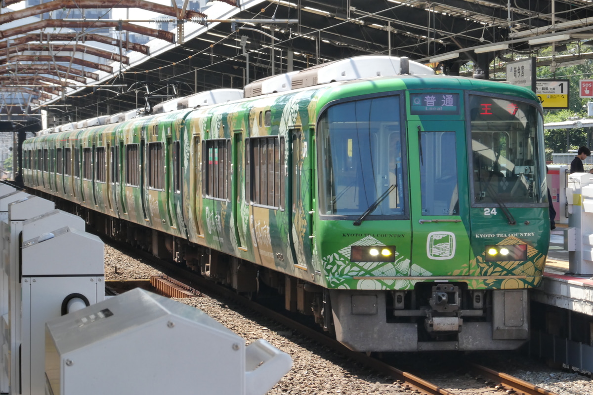 JR西日本 吹田総合車両所奈良支所 221系 NC604