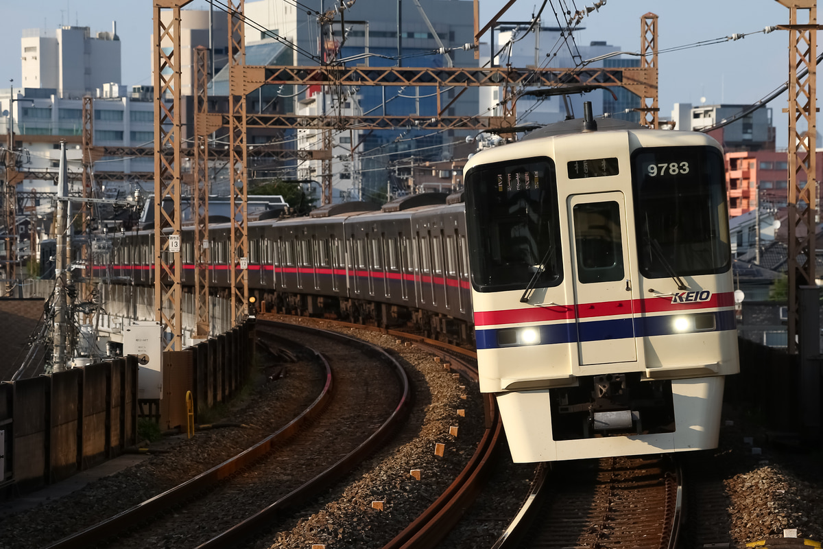 京王電鉄 若葉台検車区 9000系 9733f