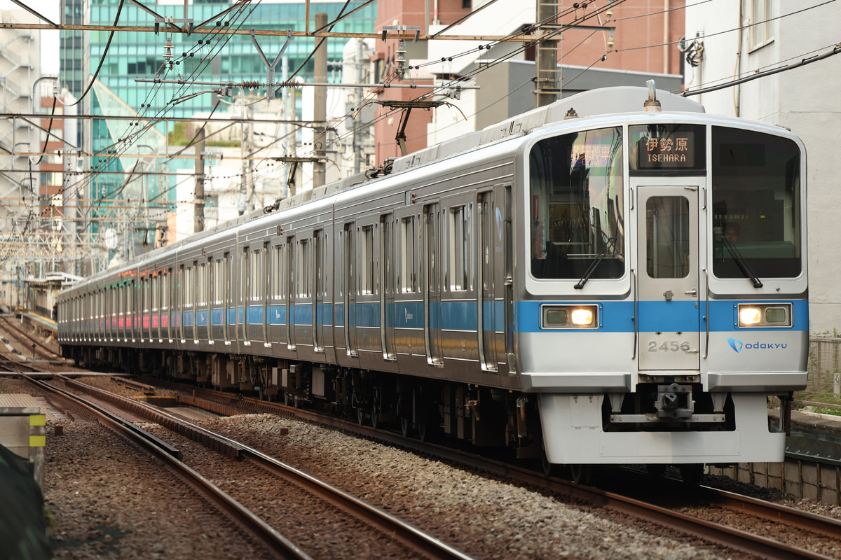 小田急電鉄  2000形 2056×8