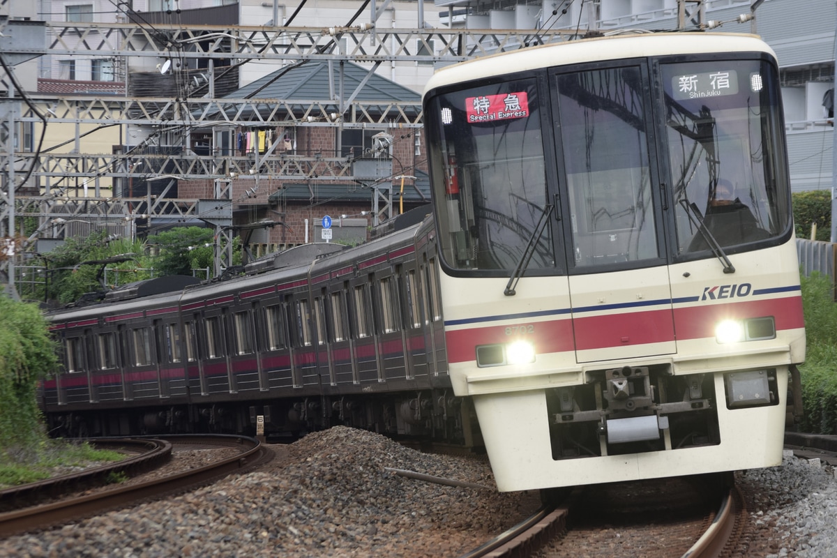 京王電鉄 若葉台検車区 8000系 8702F