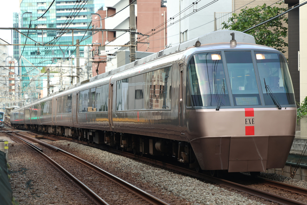小田急電鉄  30000形 30255×6