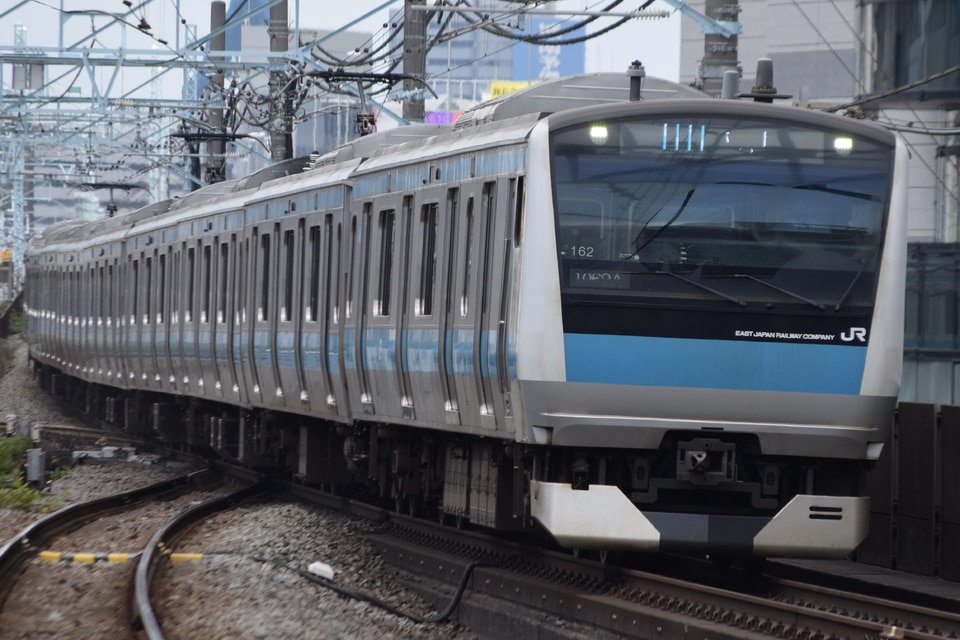 JR東E233系サイ162編成<br class="br-sp" />(ウラ162編成)の写真