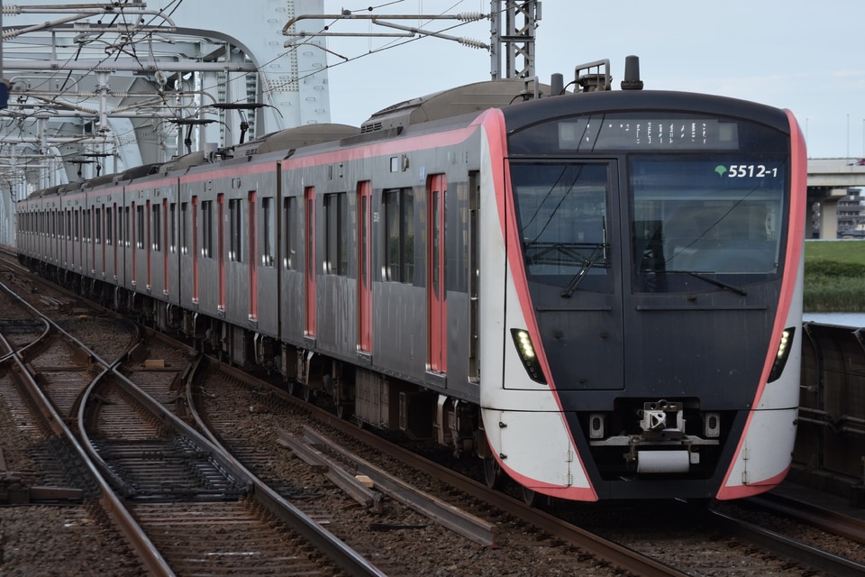 都営5500形5512編成<br class="br-sp" />(5512F)の写真