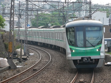東京メトロ  16000形 