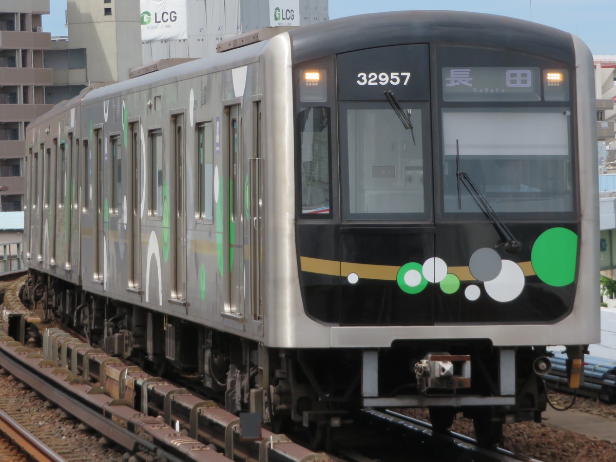 大阪市高速電気軌道 森之宮検車場 30000A系 32657F