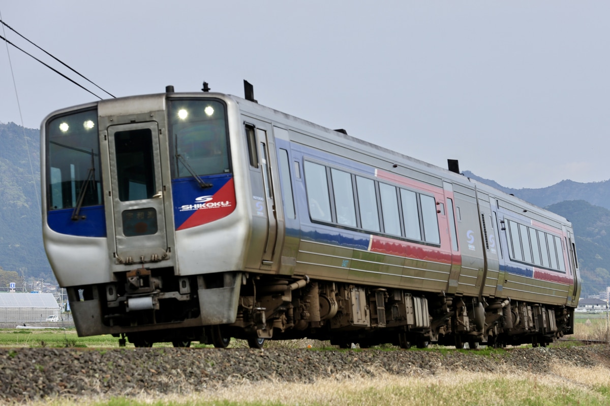 JR四国 松山運転所 N2000系 2427