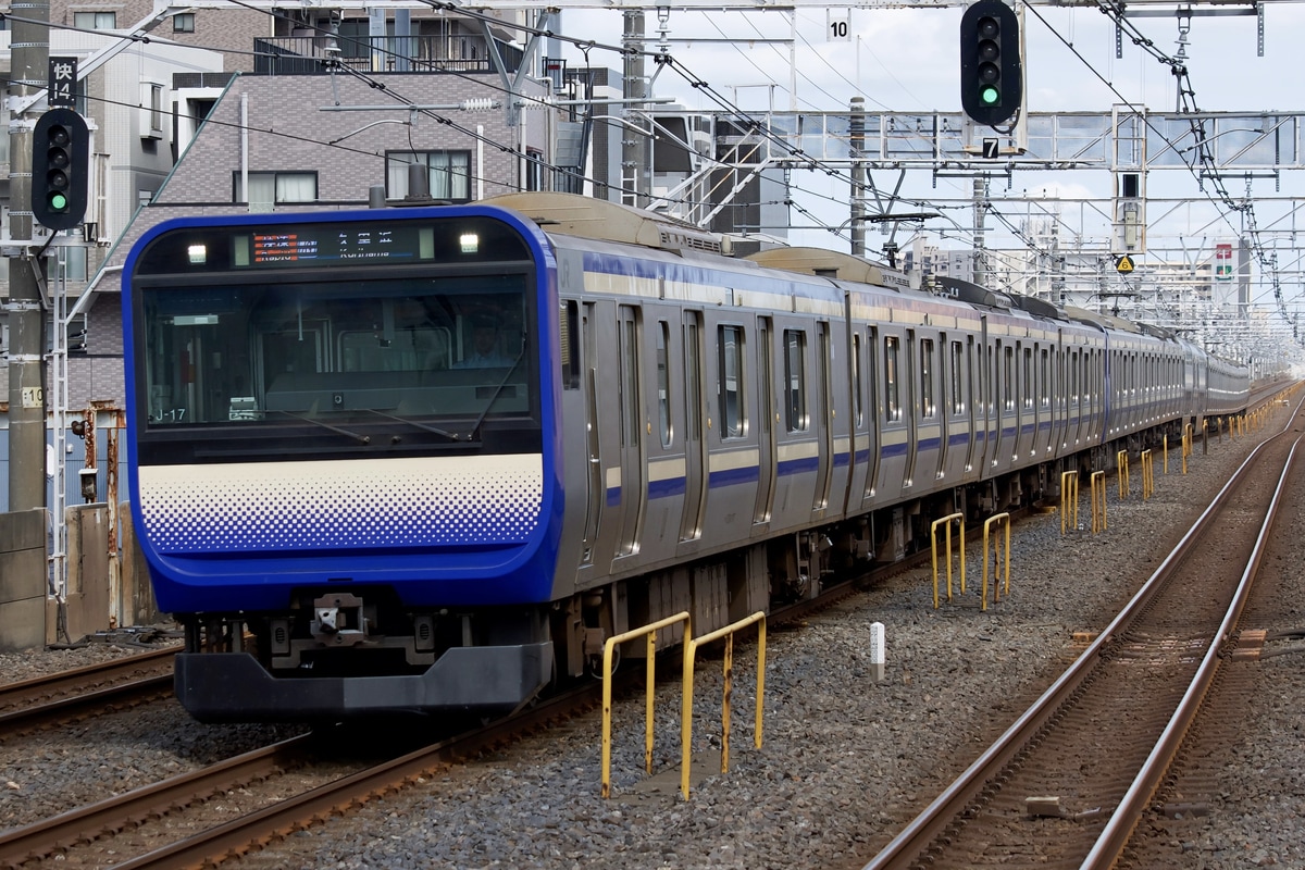 JR東日本 鎌倉車両センター本所 E235系 クラJ-17編成