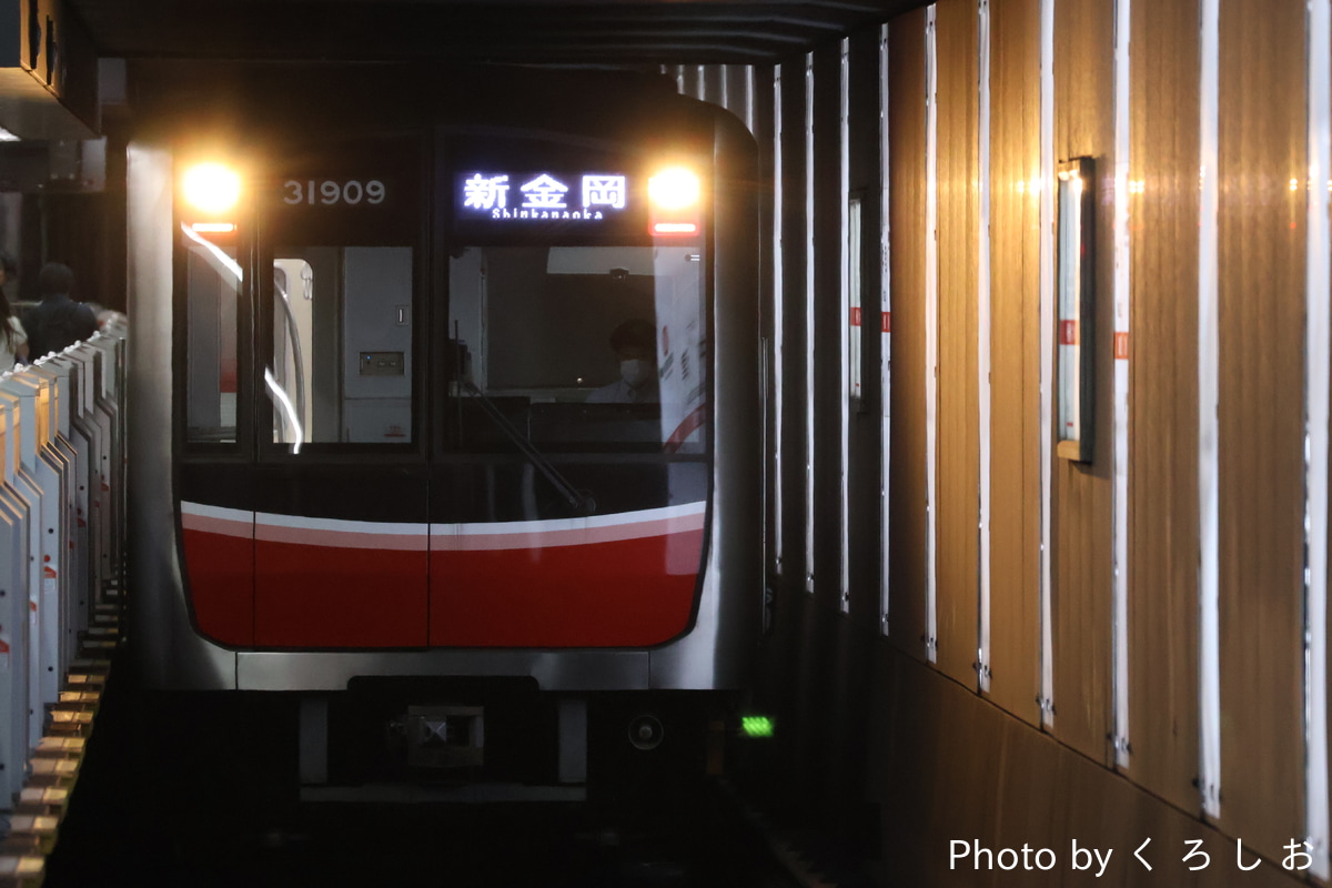 大阪市高速電気軌道 中百舌鳥検車場 30000系 31609F